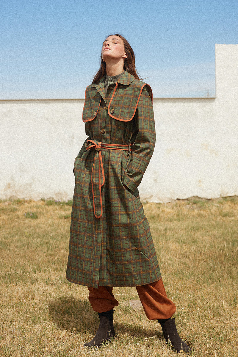 Gabardina-de-cuadros-mujer 3