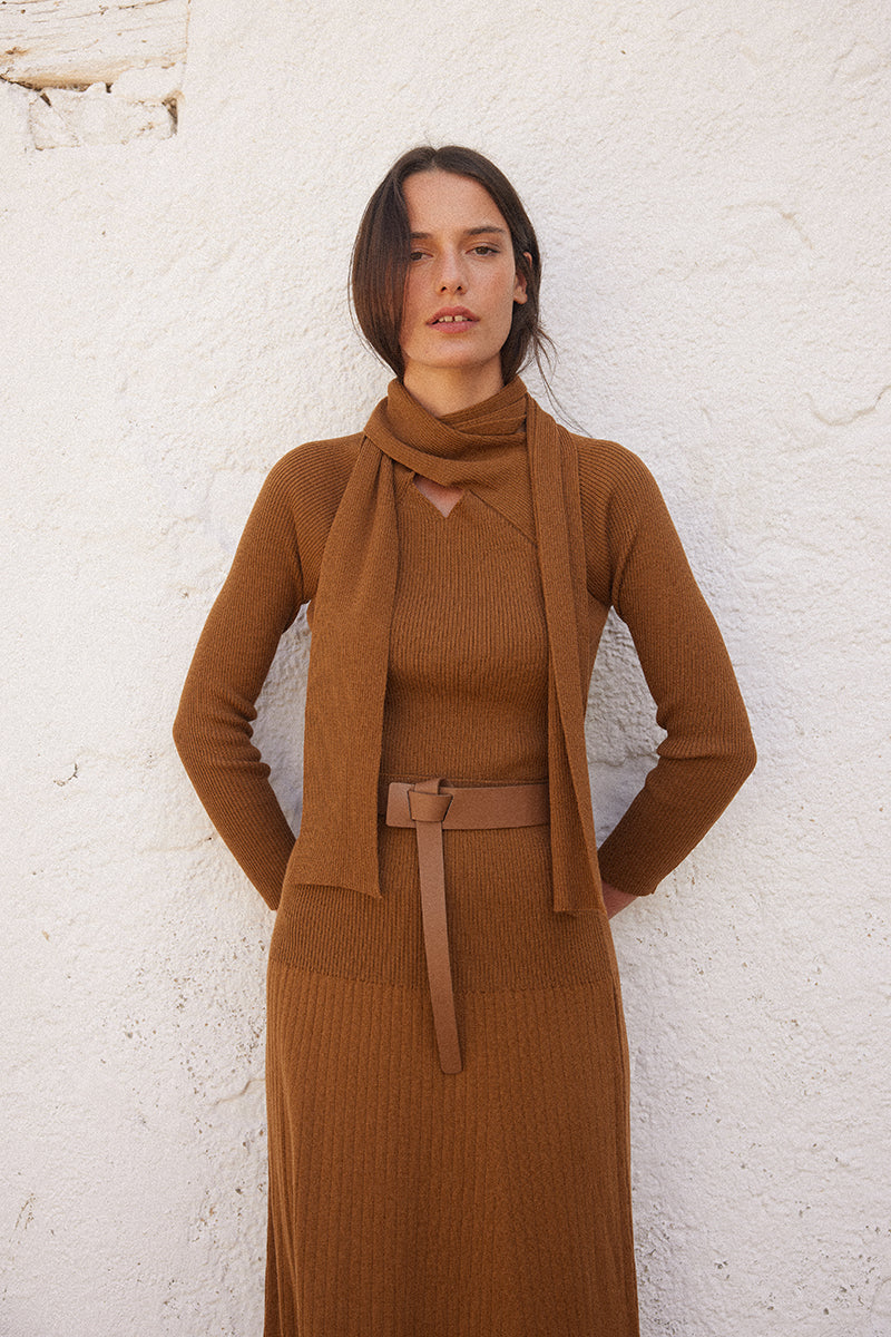 Falda canalé caramelo