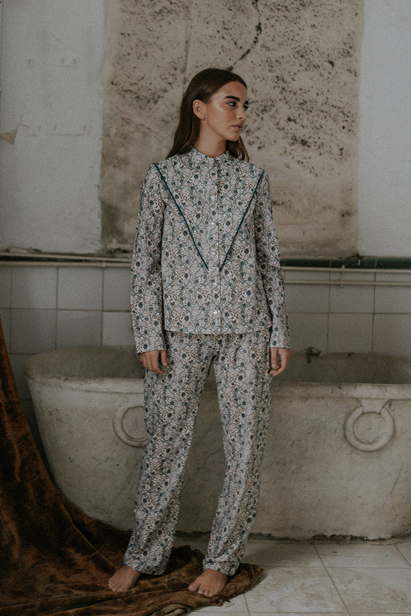 Pijama--de-flores-azul-de-algodón-4