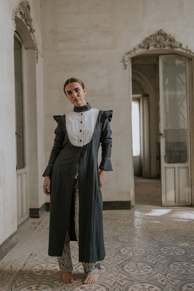 Bata-larga-de-mujer-azul-3