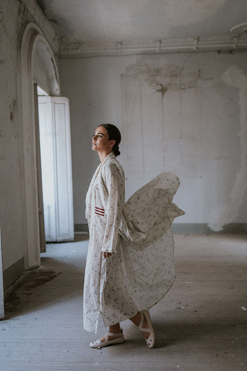 Camisón-blanco-de-flores-mujer-en-tejido-suave-5