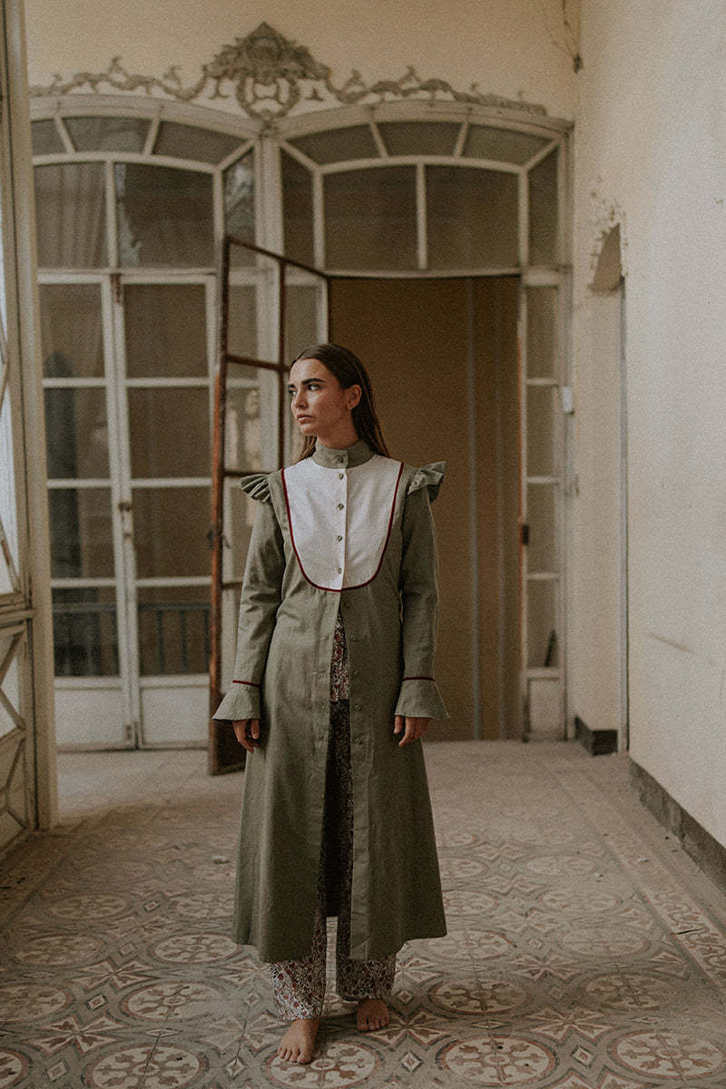 Bata-larga-de-mujer-verde-3