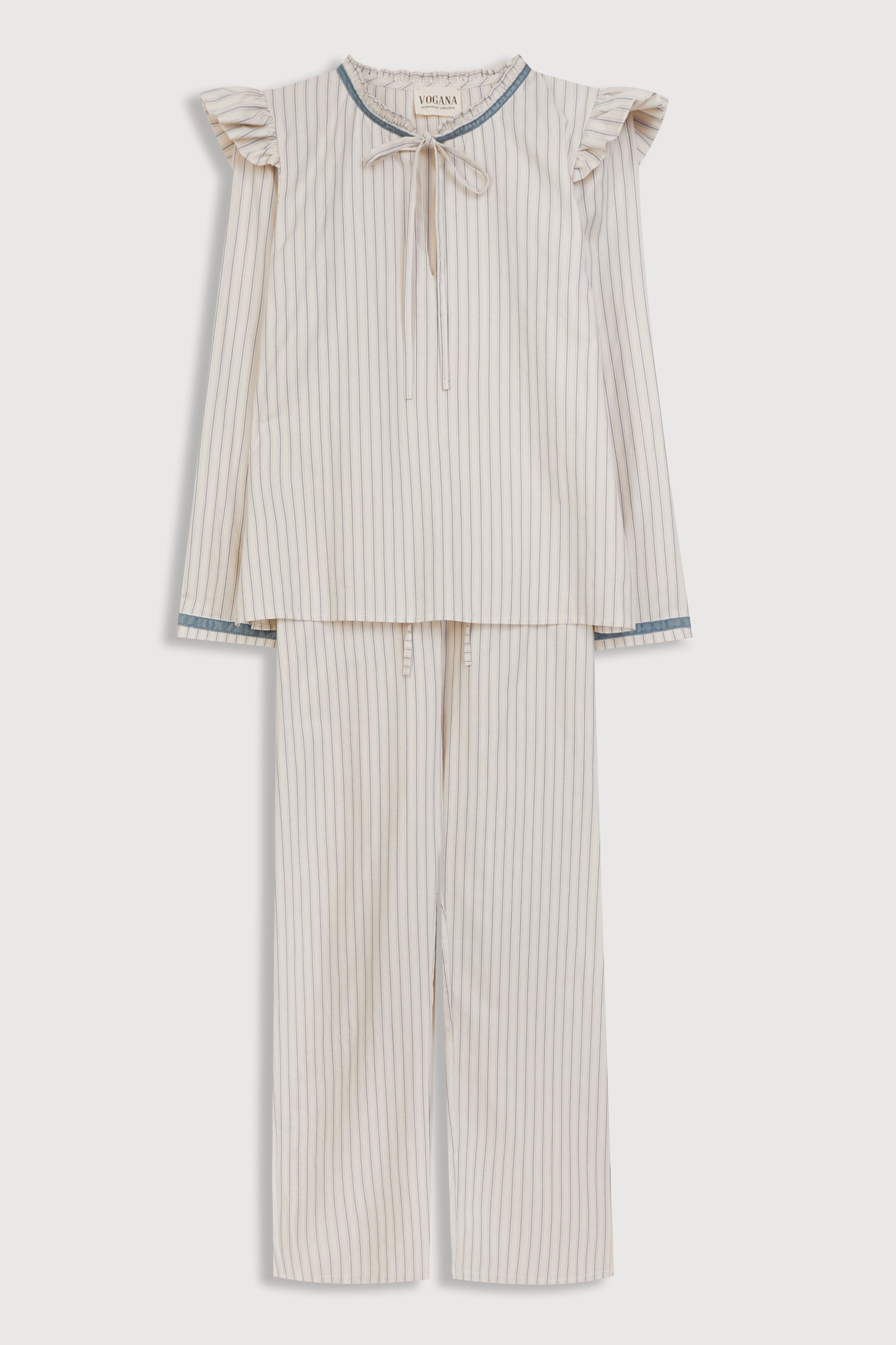 Pijama-de-rayas-azul-con-lazo-7