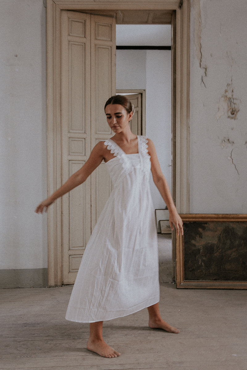 Camisón-blanco-con-puntilla-mujer--3